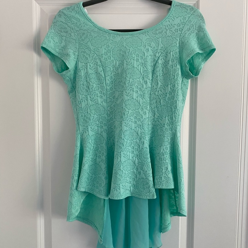 Fashion Magazine mint lace high low top